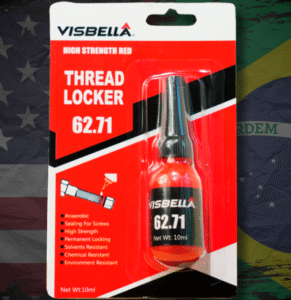 Trava Rosca Alto Torque Visbella A trava rosca alto torque Visbella foi desenvolvida para garantir fixação permanente de parafusos, porcas e pinos submetidos a altas vibrações, cargas mecânicas elevadas e variações térmicas. O produto atende com excelência às demandas de oficinas mecânicas, montadoras, indústrias e manutenção pesada, onde a segurança da fixação é essencial. Sua formulação em adesivo anaeróbico de alta resistência cura na ausência de oxigênio e em contato com metais, criando uma união rígida e durável. A trava rosca alto torque elimina afrouxamentos causados por vibração, impacto ou dilatação térmica, reduzindo falhas mecânicas e retrabalhos.